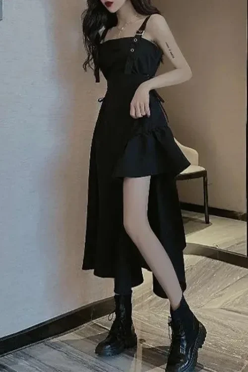 2025 Spring Summer Women’s Waist-Cinching Slimming Strap Dress Sexy Casual Korean Version French Design Sense New Niche Dress