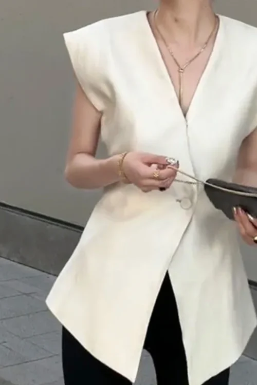 2025 New Women’s European-Style Fashionable Casual Suit Vest Summer Thin Sleeveless Deep V Top with High-End Feel